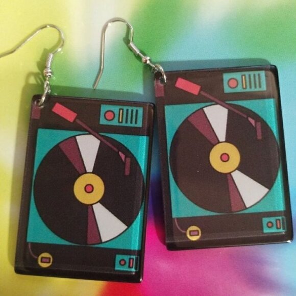 Big Retro Record Player Earrings - Picture 1 of 6
